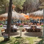 Lovely Durres Апартаменты