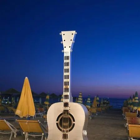 Lovely Durres * Golem (Tirana)